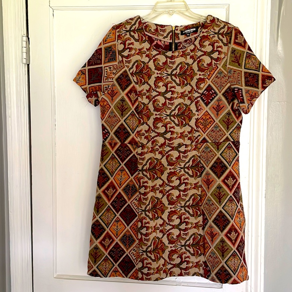 Mini Silhouette dress